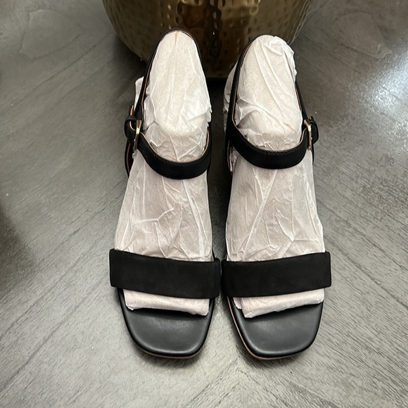 Naturalizer Leather Block Heeled Sandal - Rose - Picture 3 of 9